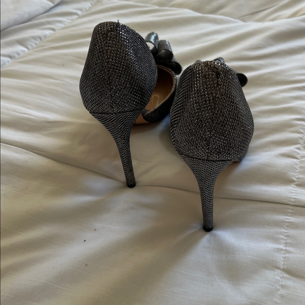 Betsey Johnson Silver Bow Heels - Picture 2 of 3